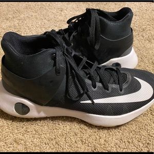 womens KD basketball shoes